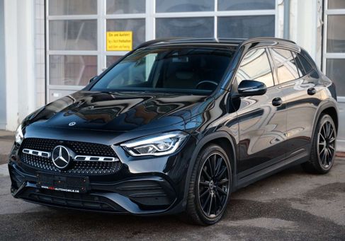 Mercedes-Benz GLA 200, 2021