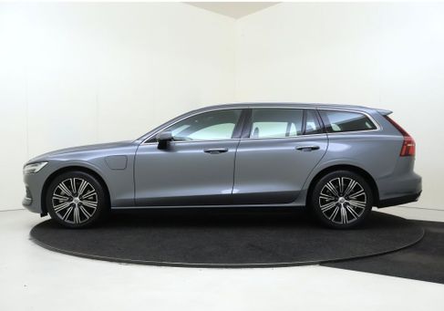 Volvo V60, 2021
