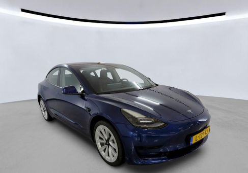 Tesla Model 3, 2021