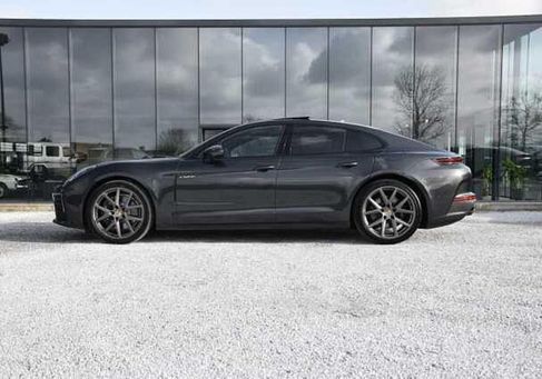 Porsche Panamera, 2024 3
