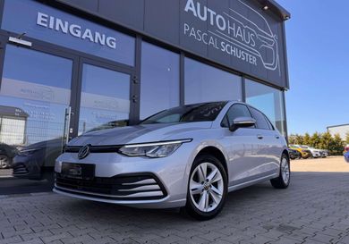 Volkswagen Golf, 2022