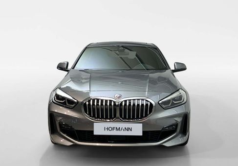 BMW 120, 2022