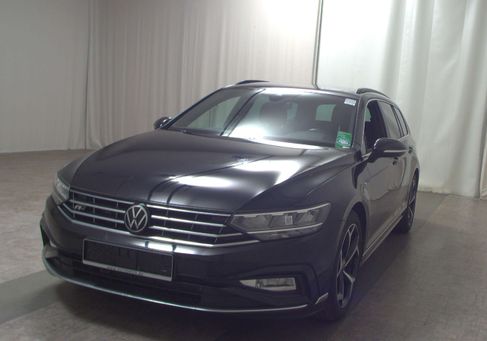 Volkswagen Passat, 2022