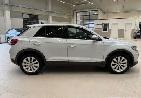 Volkswagen T-Roc, 2021