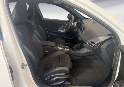 BMW 120, 2025