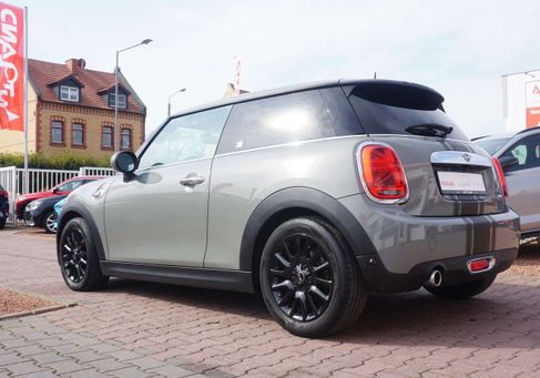 MINI ONE, 2019