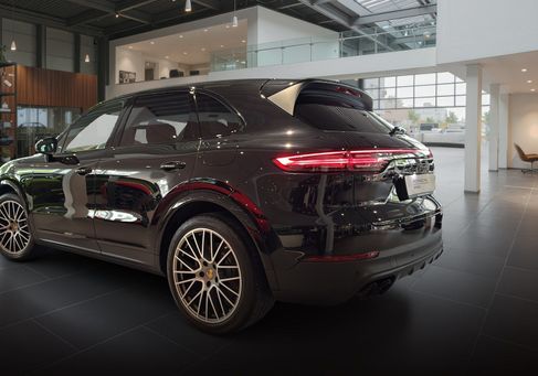Porsche Cayenne, 2023