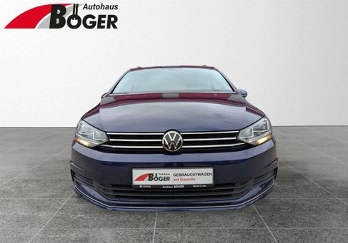 Volkswagen Touran, 2021 3