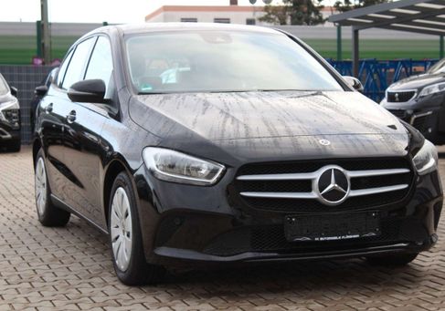 Mercedes-Benz B 250, 2022