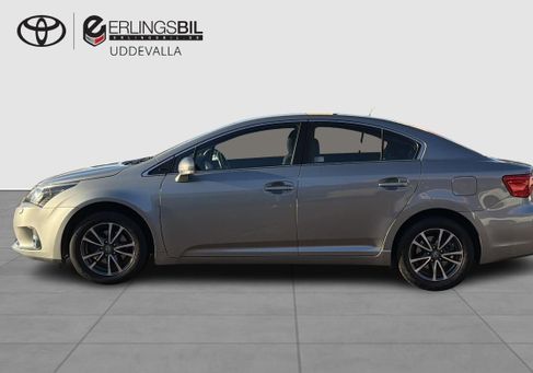 Toyota Avensis, 2015