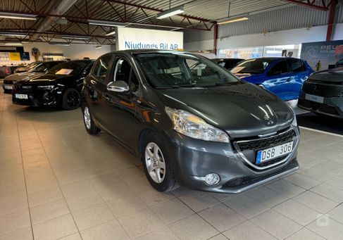 Peugeot 208, 2013