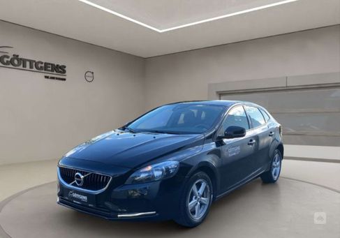 Volvo V40, 2019