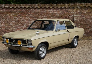 Opel Ascona, 1975