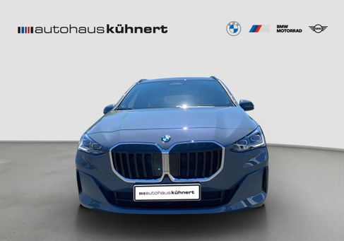 BMW 220, 2023