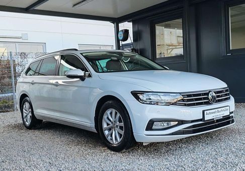 Volkswagen Passat, 2022