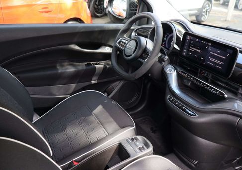 Fiat 500, 2024
