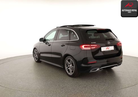 Mercedes-Benz B 180, 2020