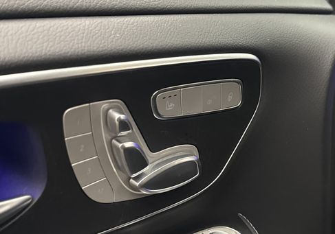 Mercedes-Benz V 250, 2025
