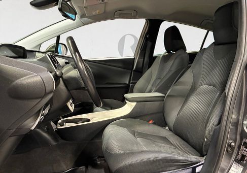 Toyota Prius, 2016