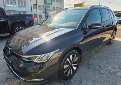 Volkswagen Golf, 2024