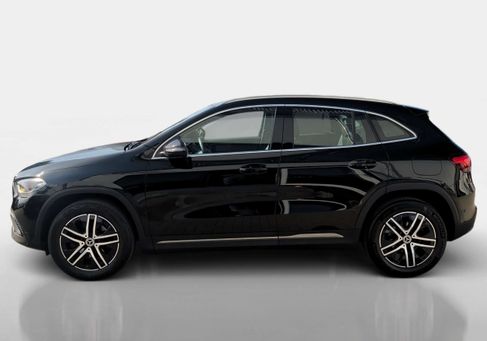 Mercedes-Benz GLA 200, 2023 3