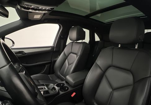 Porsche Macan, 2022