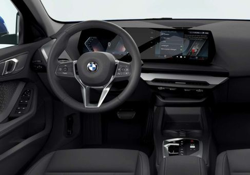 BMW 120, 2025