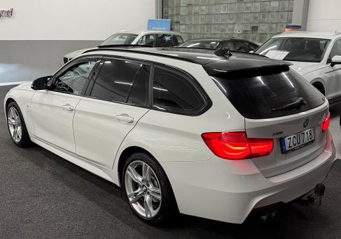 BMW 330, 2018