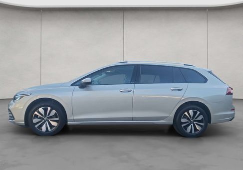 Volkswagen Golf, 2024