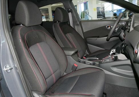 Hyundai Kona, 2022 3