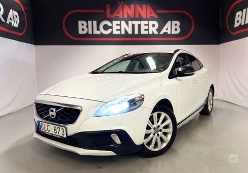 Volvo V40 Cross Country, 2013