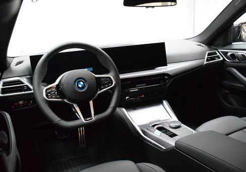 BMW i4, 2025