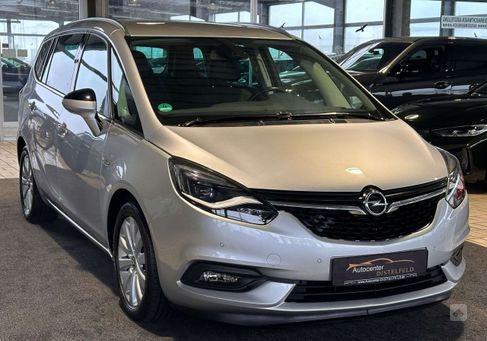 Opel Zafira, 2017