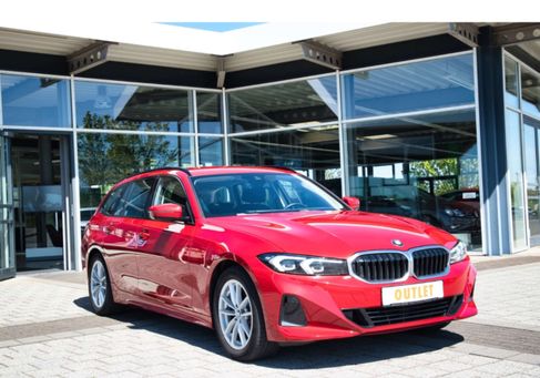 BMW 318, 2023