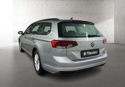 Volkswagen Passat Variant, 2023 3