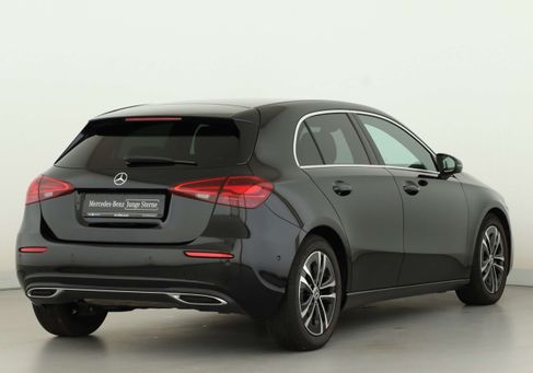 Mercedes-Benz A 180, 2025