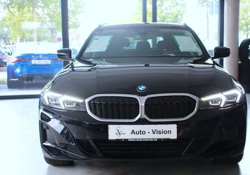 BMW 318, 2025 3
