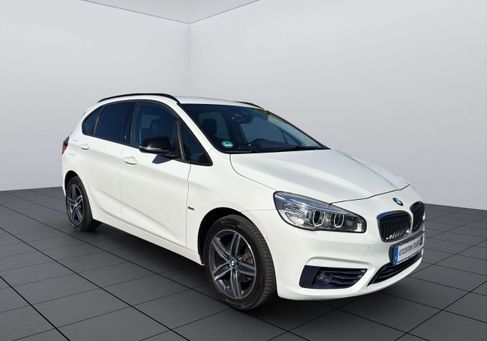 BMW 216, 2017