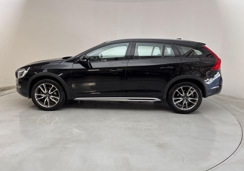 Volvo V60 Cross Country, 2018