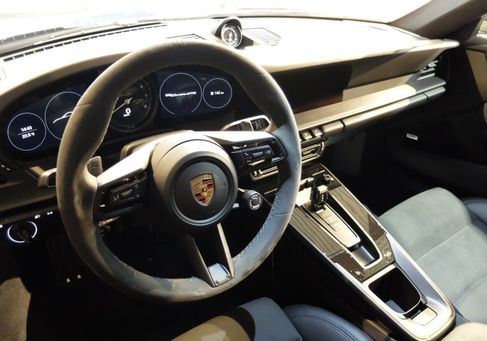 Porsche, 2024