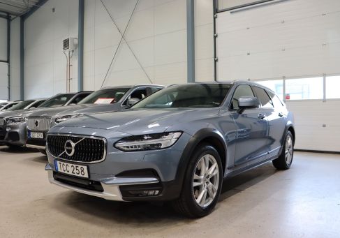 Volvo V90 Cross Country, 2018