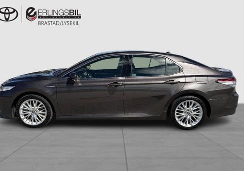 Toyota Camry, 2019