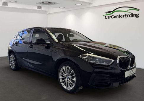 BMW 120, 2023
