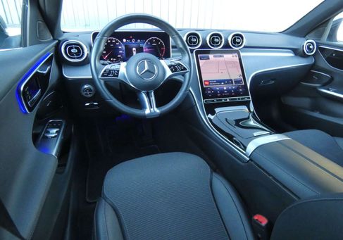 Mercedes-Benz C 300, 2023