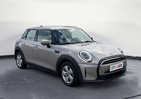 MINI ONE, 2022