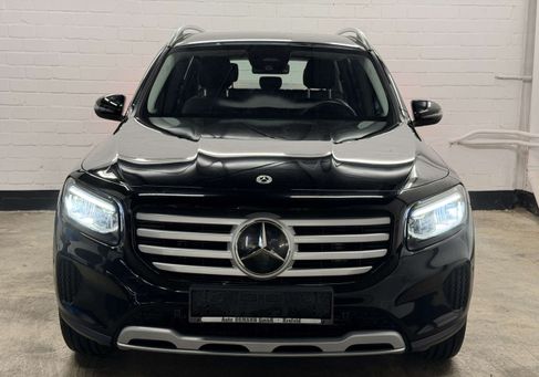 Mercedes-Benz GLB 200, 2024 3
