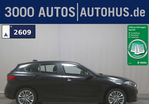 BMW 120, 2022