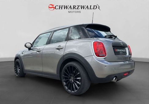 MINI ONE, 2020