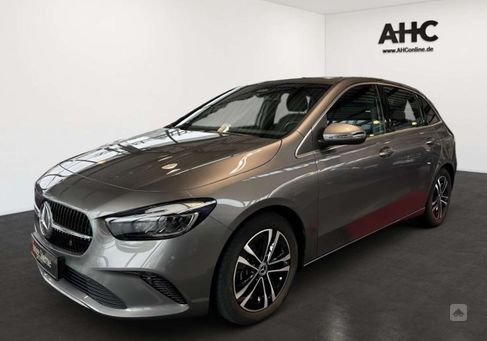 Mercedes-Benz B 200, 2023