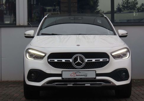 Mercedes-Benz GLA 200, 2023